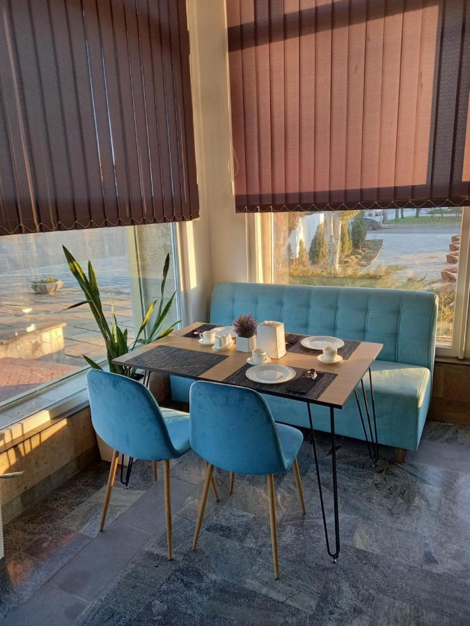 Mykolayiv Tourist Hotel Николаев Экстерьер фото