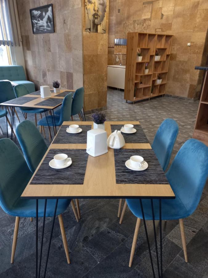 Mykolayiv Tourist Hotel Николаев Экстерьер фото