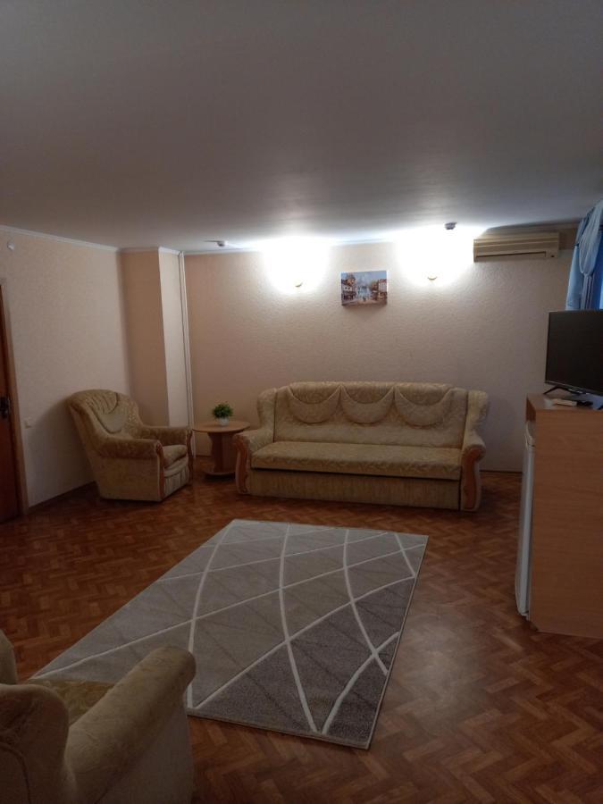 Mykolayiv Tourist Hotel Николаев Экстерьер фото