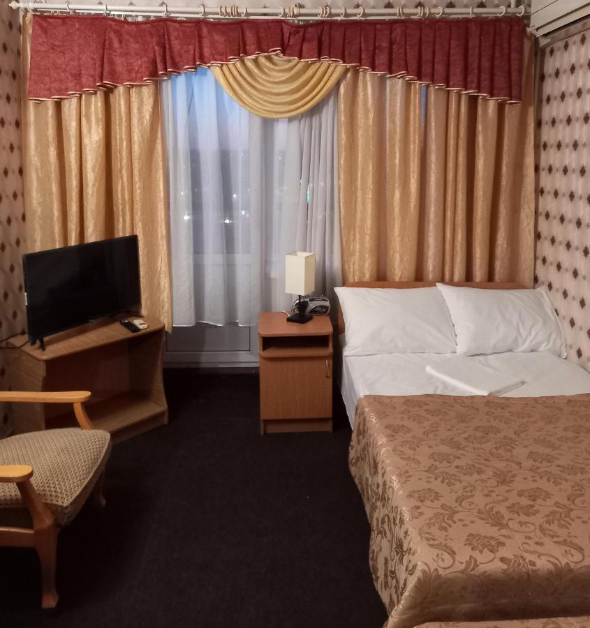Mykolayiv Tourist Hotel Николаев Экстерьер фото