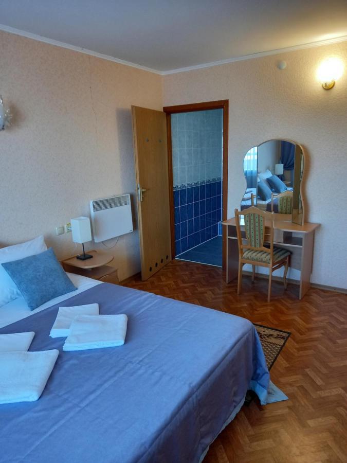 Mykolayiv Tourist Hotel Николаев Экстерьер фото