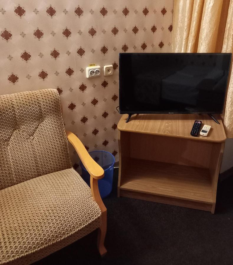 Mykolayiv Tourist Hotel Николаев Экстерьер фото