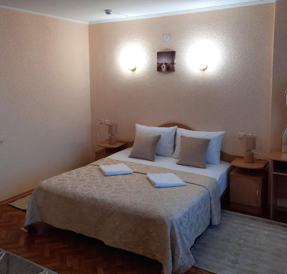 Mykolayiv Tourist Hotel Николаев Экстерьер фото